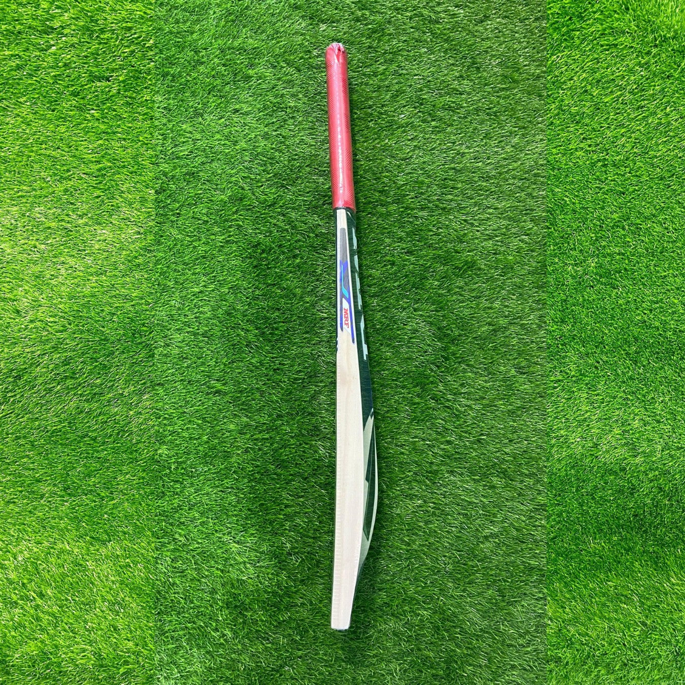 MRF KW Master Kashmir Willow Cricket Bat - Junior Size 6 (Six)