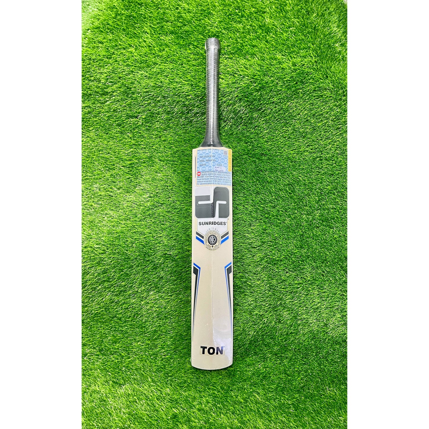 SS Core Range Magnum (Black) English Willow Cricket Bat - Junior Size 6 (Six)