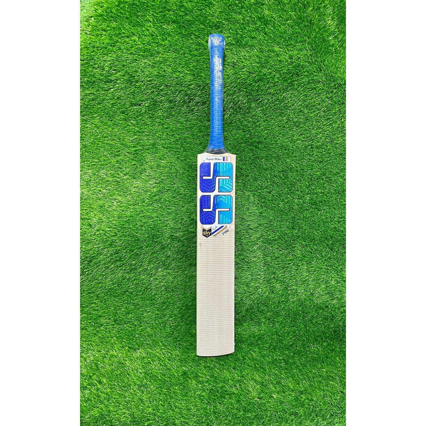 SS SKY Fire English Willow Cricket Bat - Size Harrow