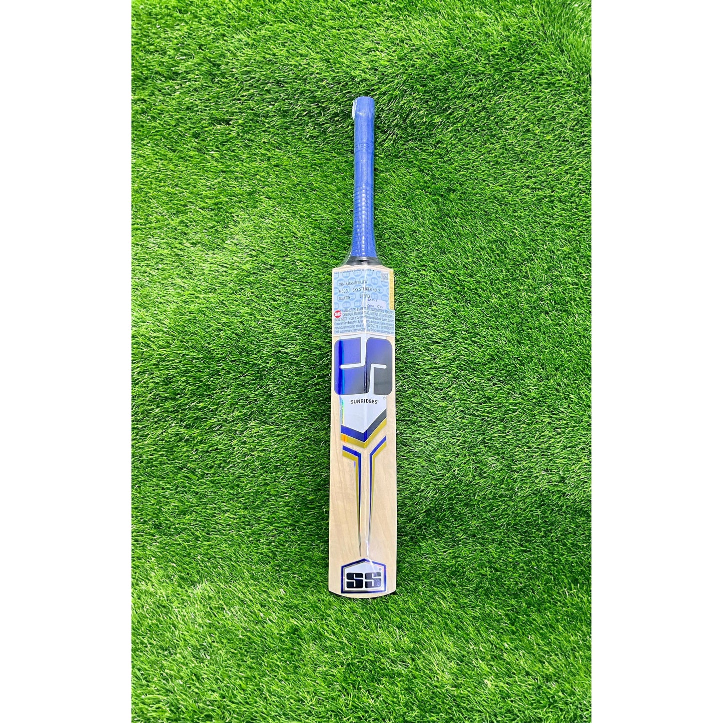 SS SKY Striker Kashmir Willow Cricket Bat - Junior Size 2 (Two)