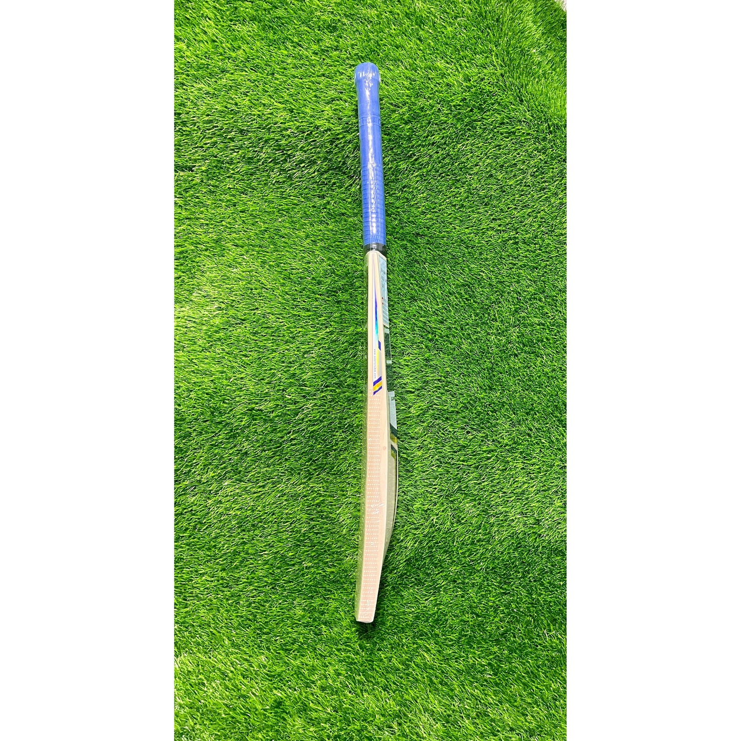 SS SKY Striker Kashmir Willow Cricket Bat - Junior Size 3 (Three)