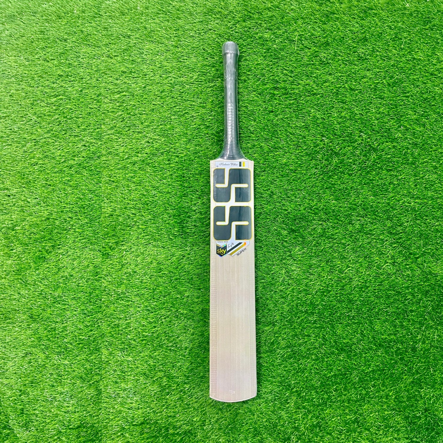 SS SKY Super Kashmir Willow Cricket Bat - Junior Size 5 (Five)
