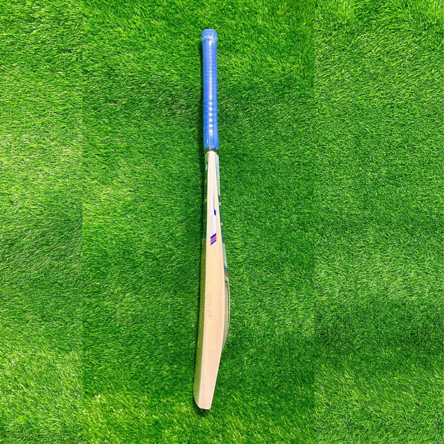 SS SKY Flicker Kashmir Willow Cricket Bat - SH
