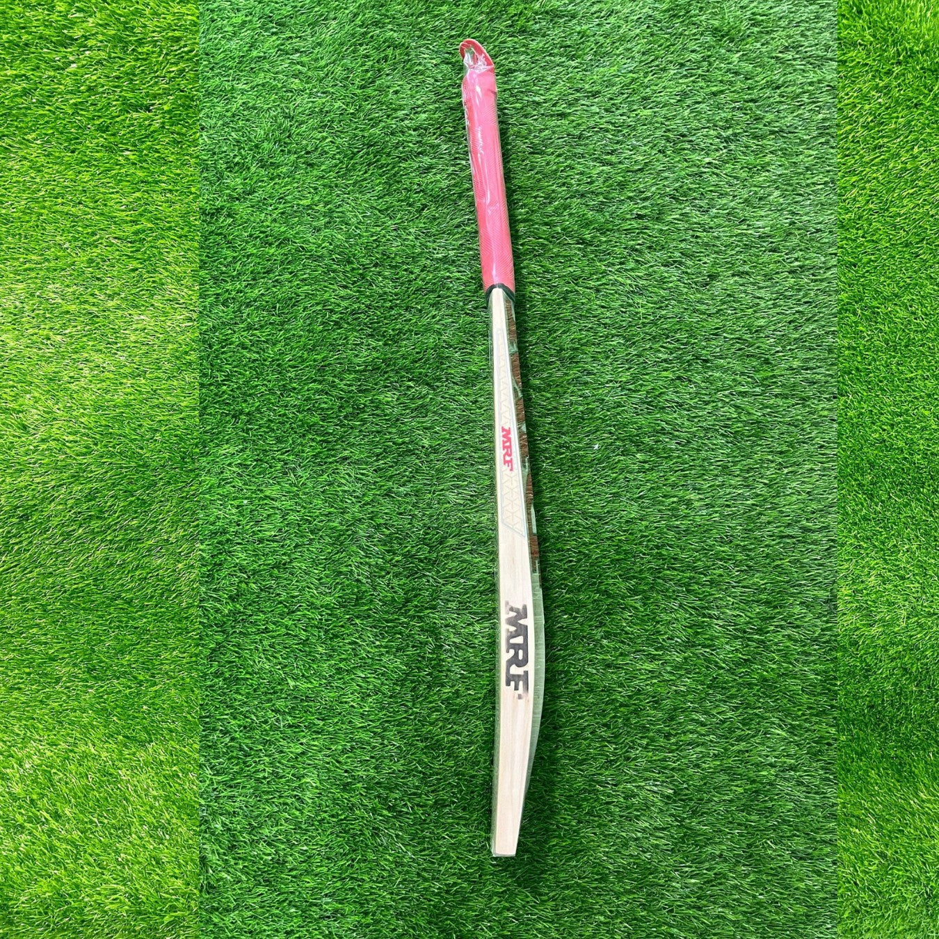 MRF Genius Grand Edition 2.0 English Willow Junior Cricket Bat - Size 6 (Six)