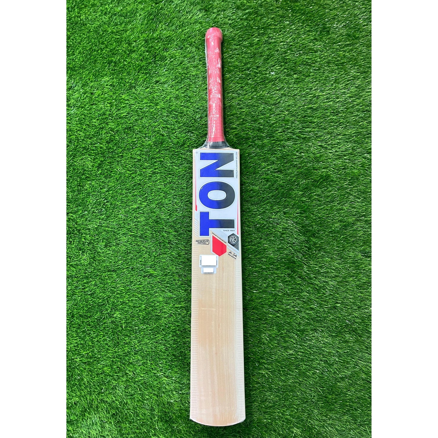 SS Ton Range Reserve Edition Kashmir Willow Cricket Bat - Junior Size 4 (Four)