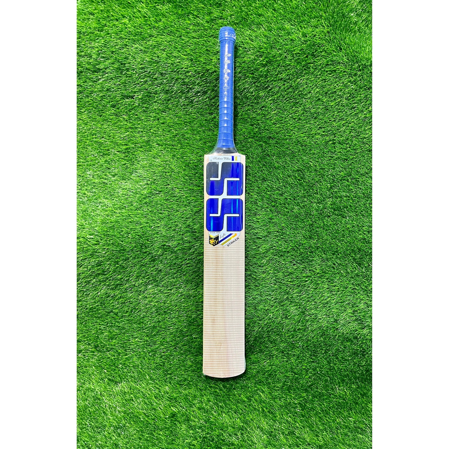 SS SKY Striker Kashmir Willow Cricket Bat - Junior Size 4 (Four)
