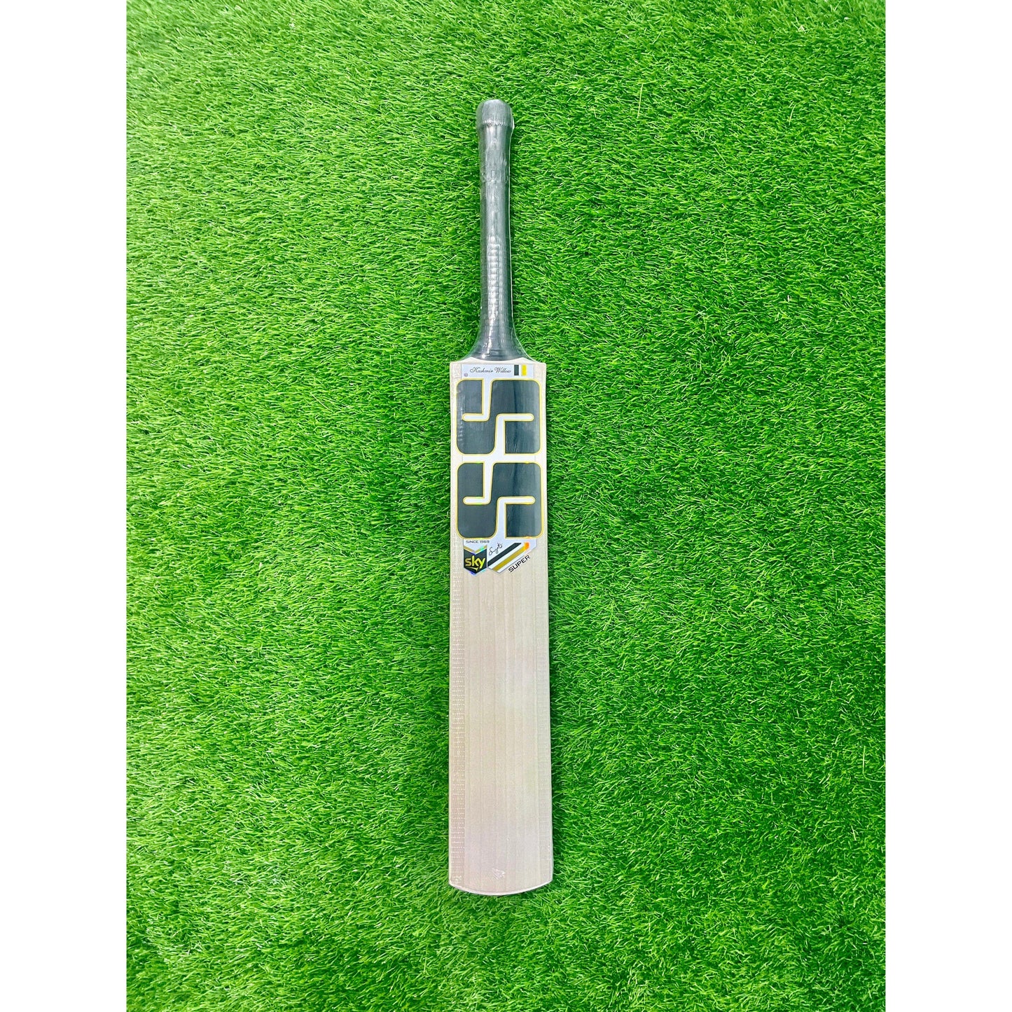 SS SKY Super Kashmir Willow Cricket Bat - Junior Size 1 (One)