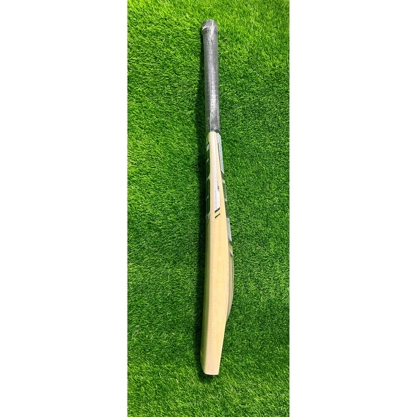SS SKY Smasher Kashmir Willow Cricket Bat - SH
