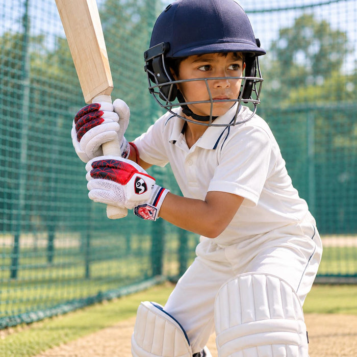 SG KLR Champ Small Boys RH batting gloves - product in use