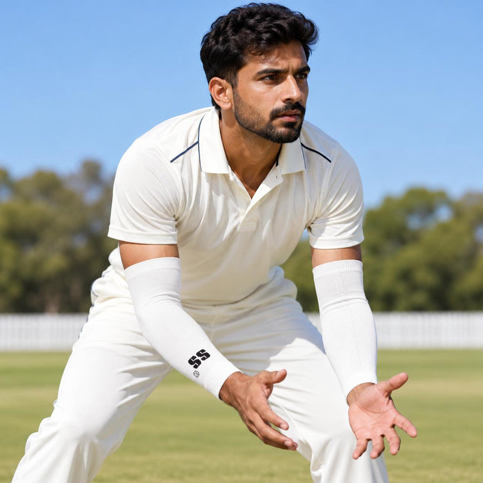 SS white fielding sleeves - product in use
