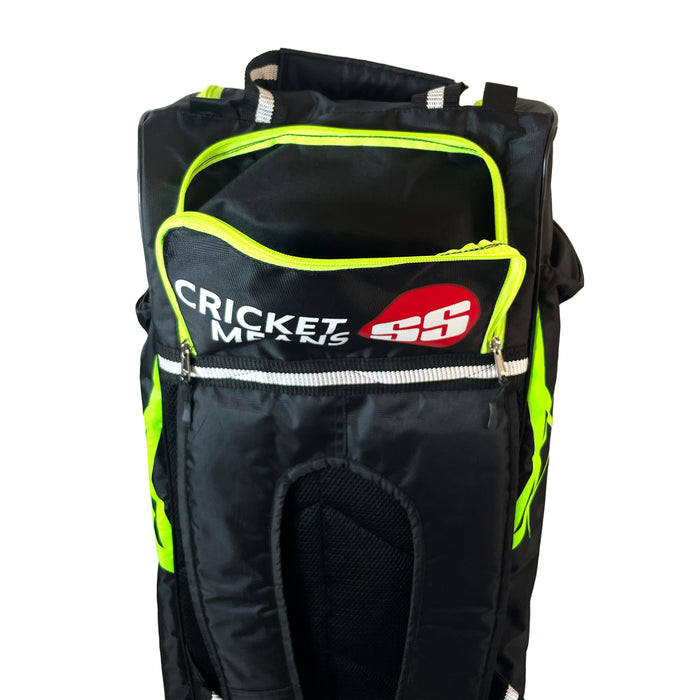 SS Ton English Willow Stunner Cricket Adult Kit, Complete Set with Accessories, Bat, Kit Bag, Gloves, Guards